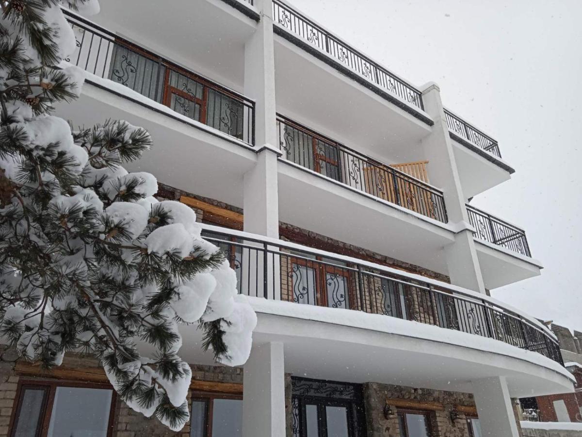 Mood Hotel Kazbegi Exteriör bild