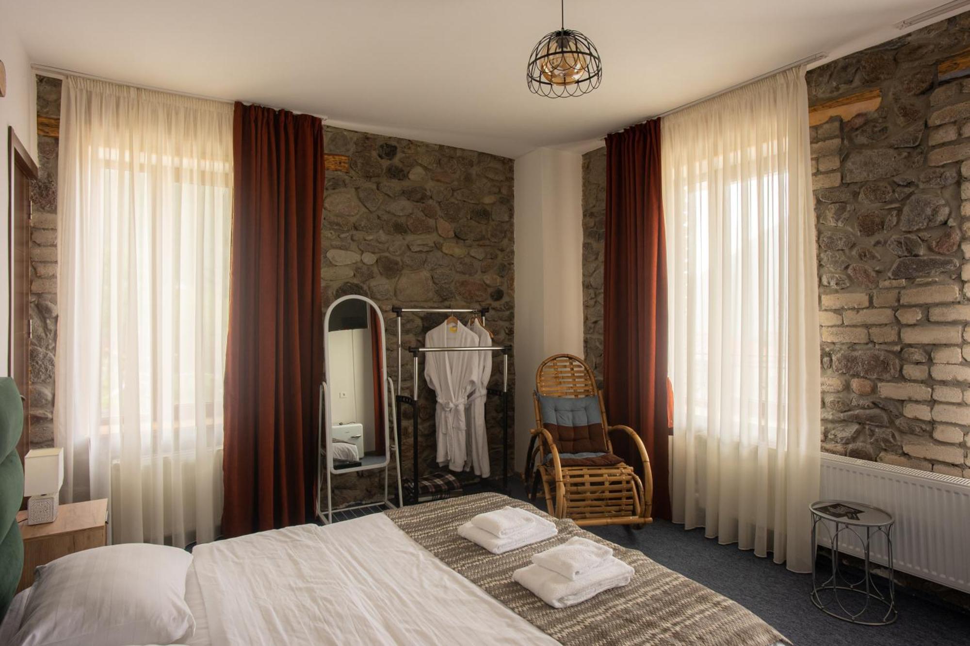 Mood Hotel Kazbegi Exteriör bild
